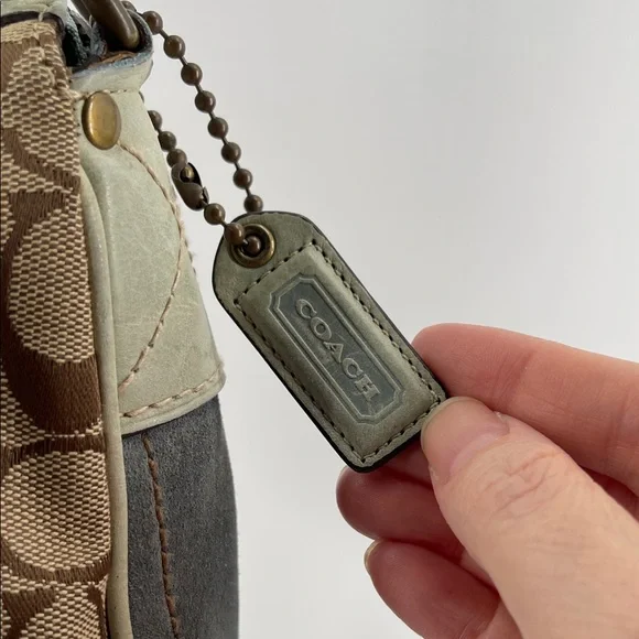 1.18.26 Coach Legacy Jacquard & Blue Suede 👀 11”x8” - Picture 5 of 16